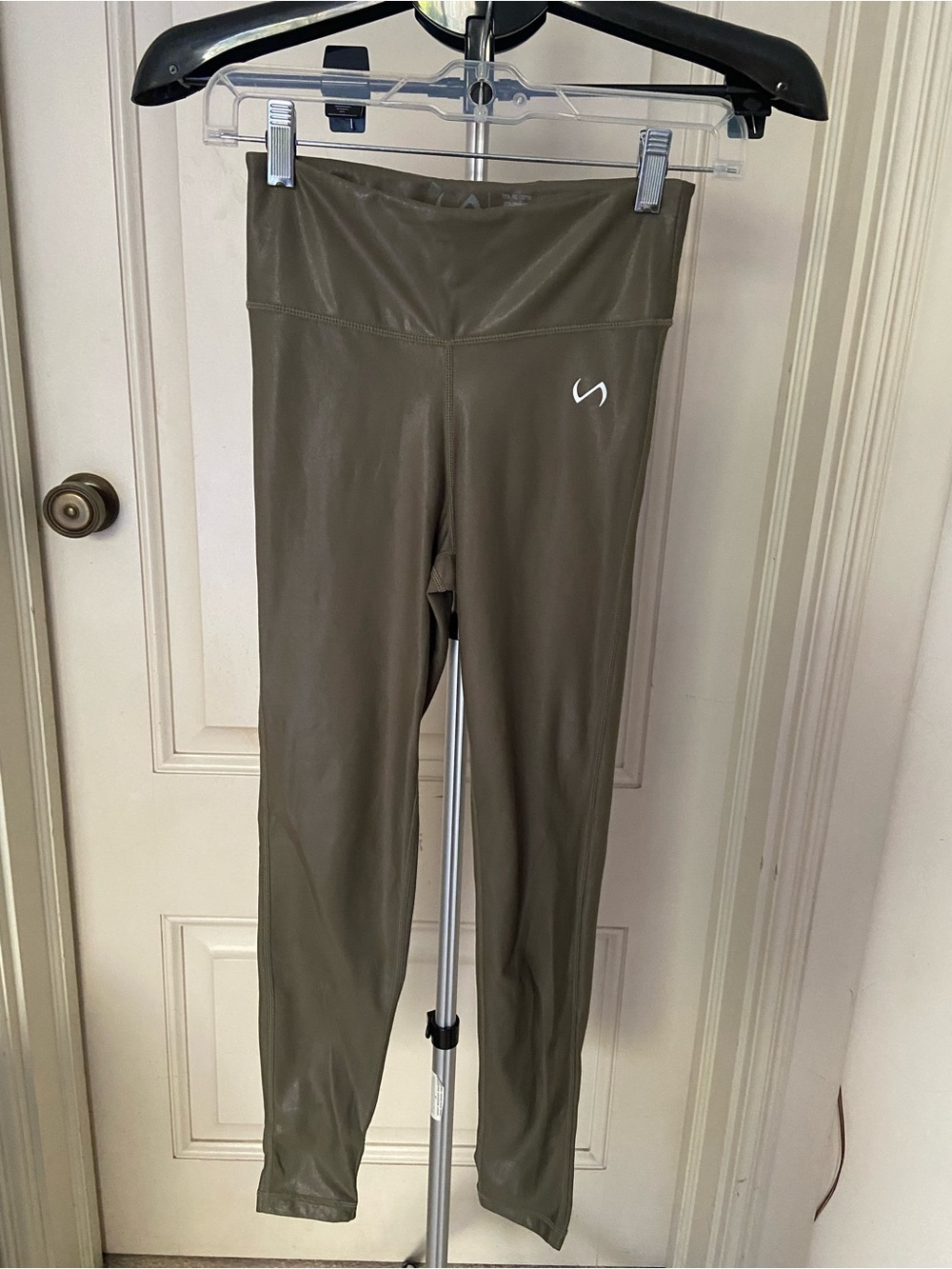 TLF Apparel Olive High Rise Active Leggings XS shimmer